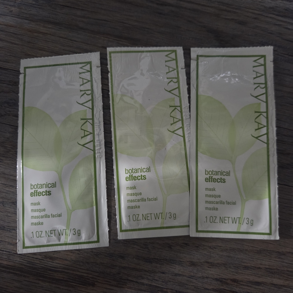Mary Kay Botanical Effects Facial Mask Set Of 3 For Oily Skin (Purple)